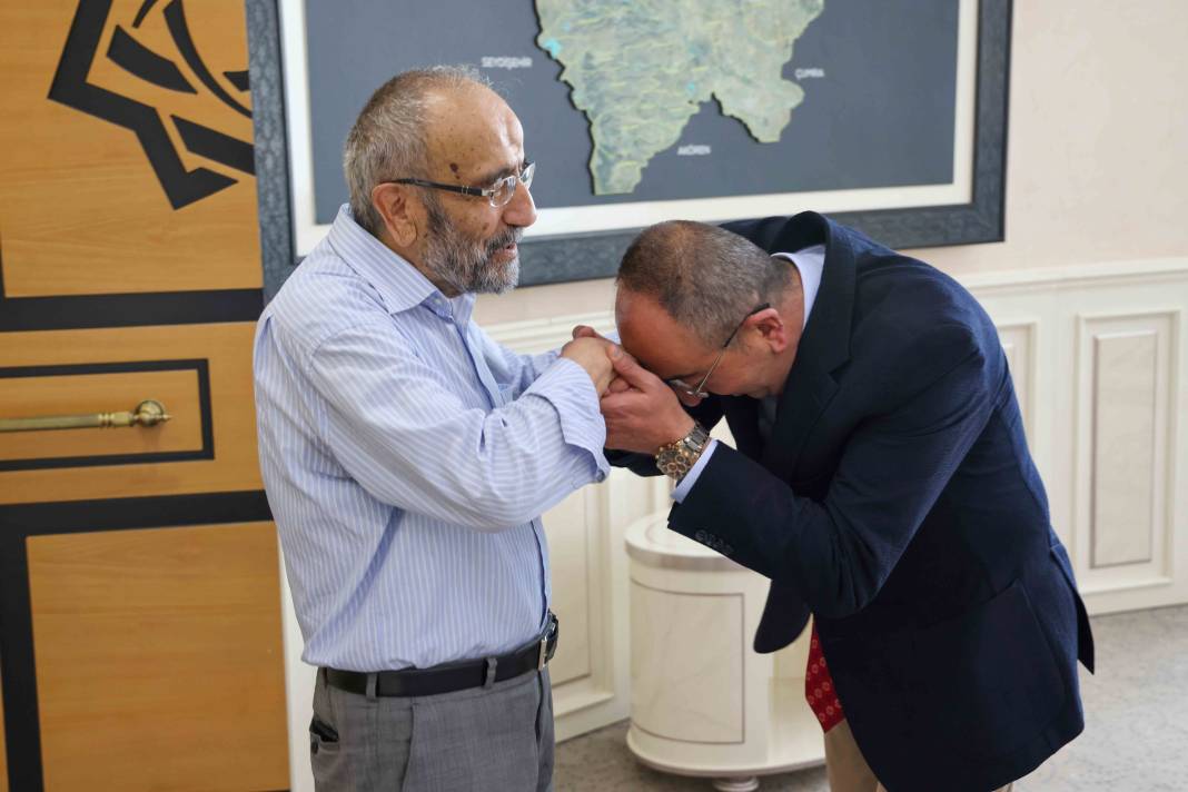 Meram “ulaşılabilir başkan” anlayışıyla Türkiye’ye örnek oluyor 7